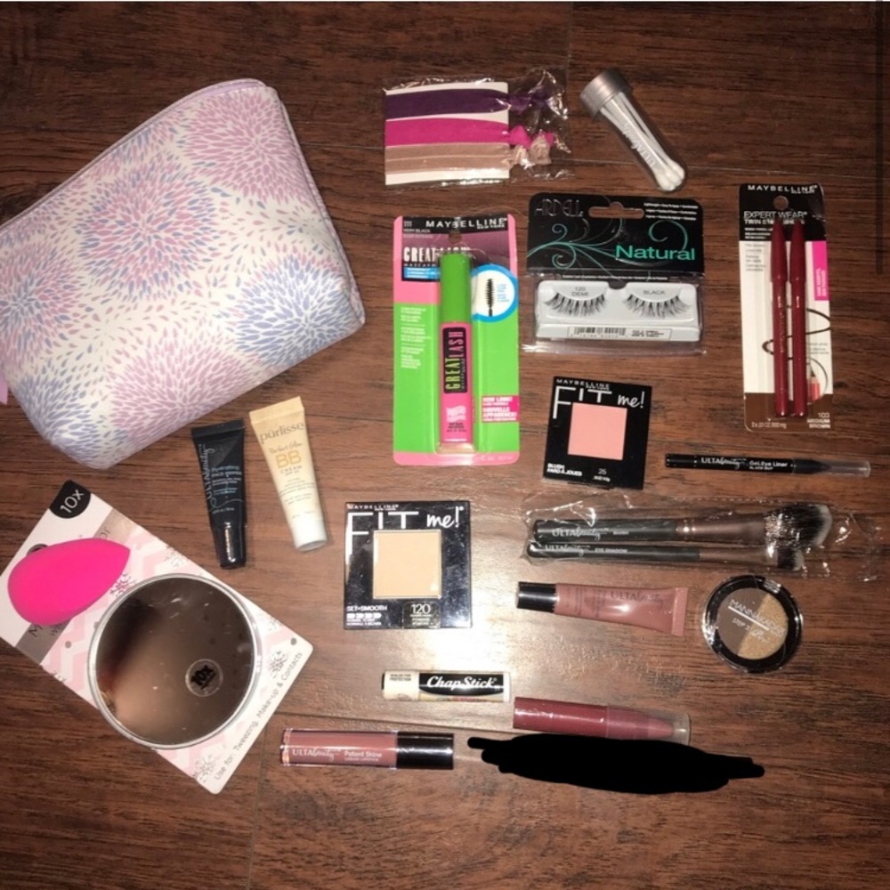 BRAND NEW makeup kit!